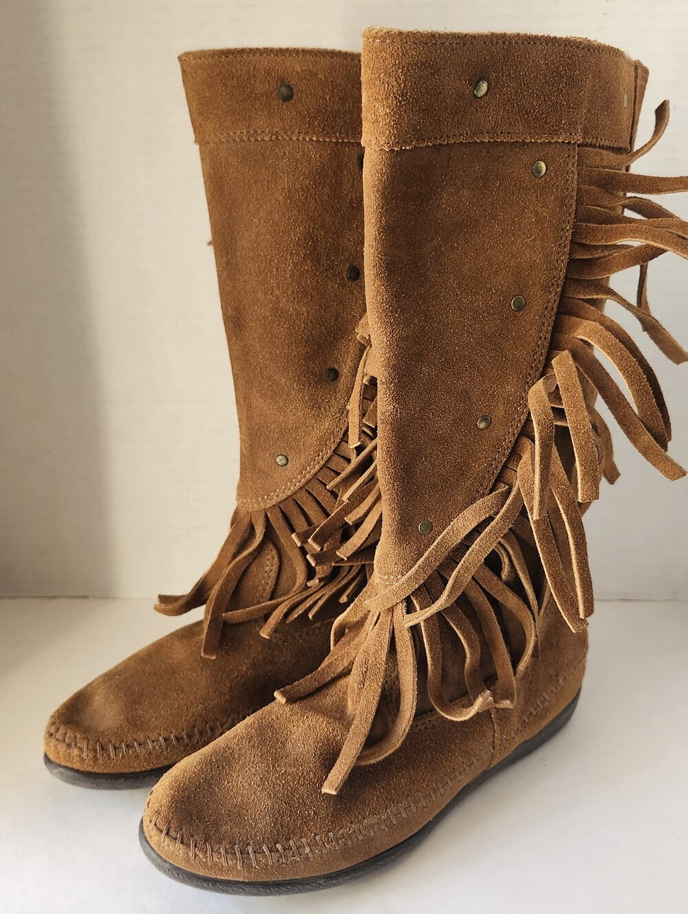 Minnetonka Womens 6.5 Brown Suede Fringe Moccasin Boots Mid Calf Boho Western